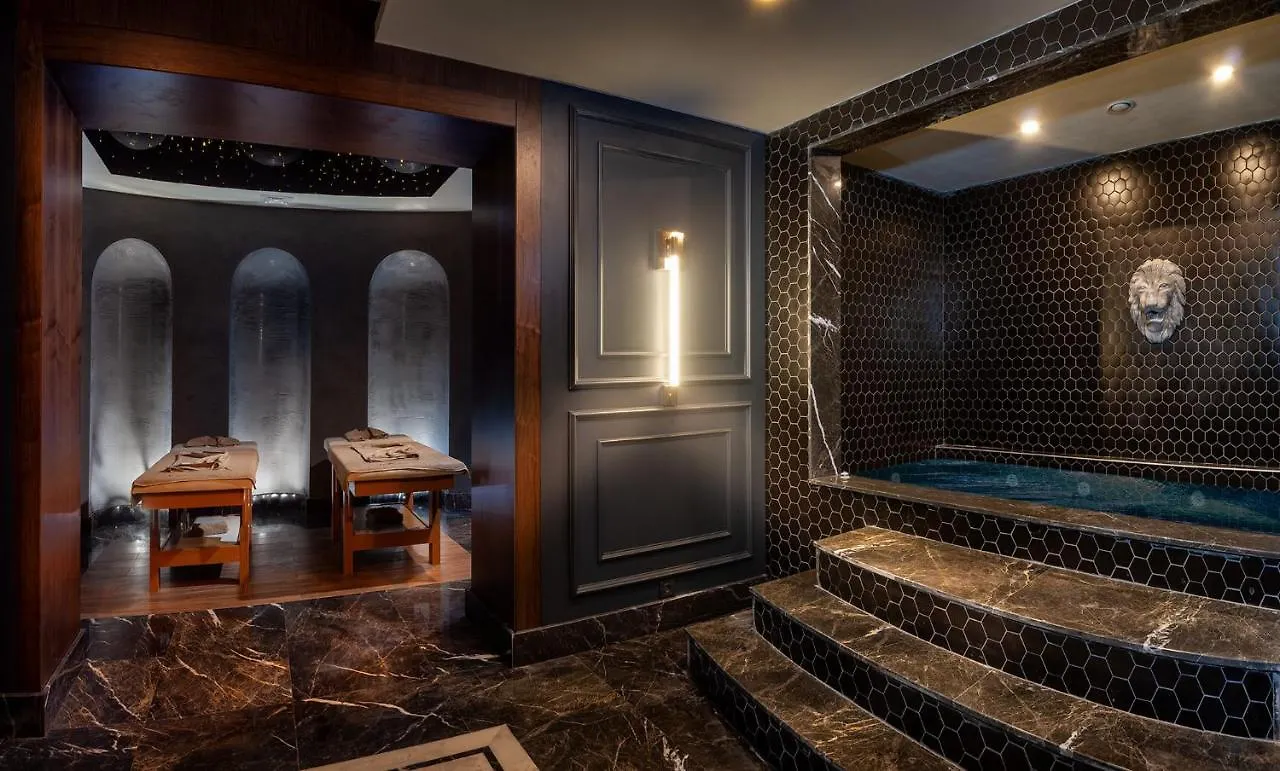 Tnr Otel & Spa Kuşadası