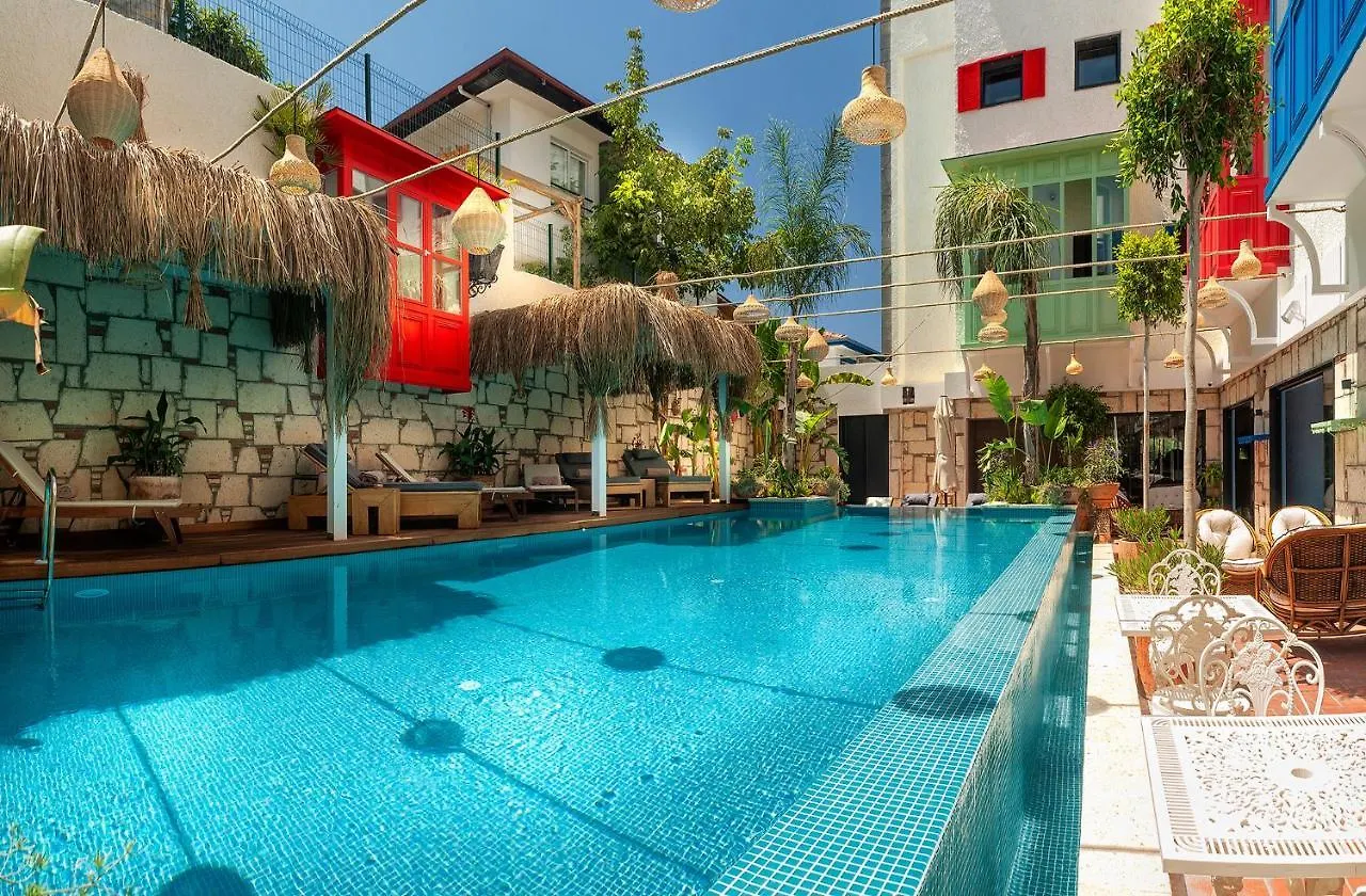 Tnr Otel & Spa Kusadasi